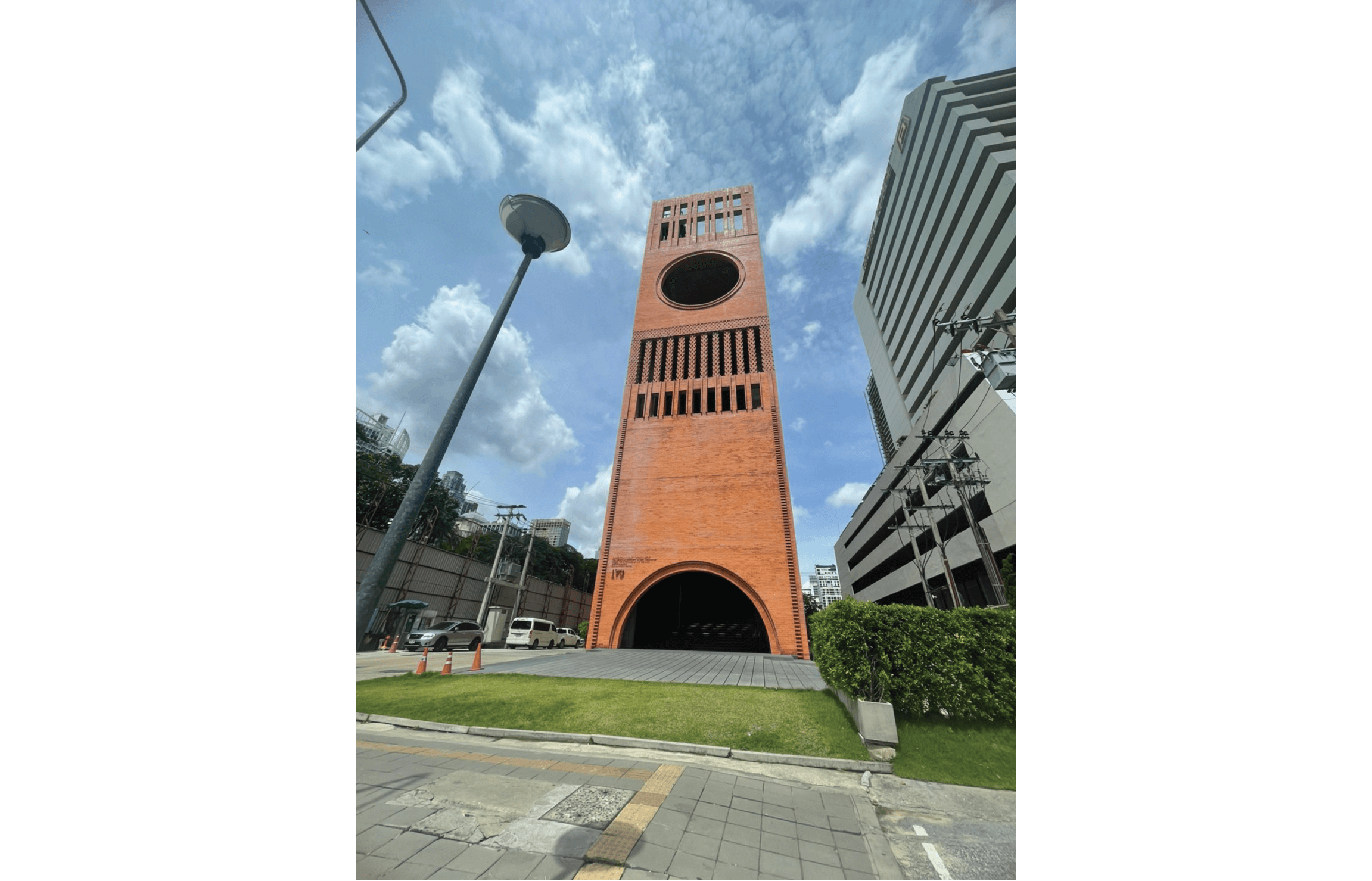 AUAA-Language-Center-03